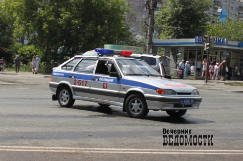 Полиция Екатеринбурга прочесывает город в поисках пропавшей девочки