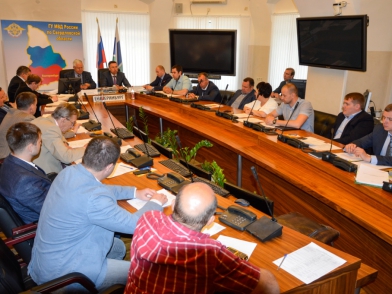 Жалобы на действия полиции, налоговые преступления и некачественную продукцию обсудили на Координационном совете при свердловском главке