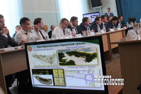 Свердловские чиновники наглотались пыли по дороге в Краснотурьинск