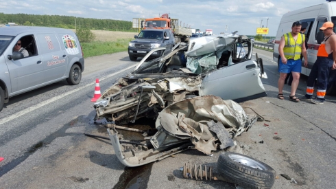 На трассе Екатеринбург – Тюмень пробка. В аварии пострадал виновник ДТП