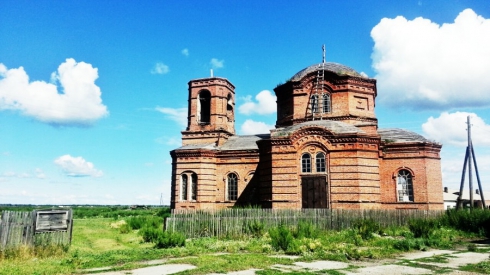 Где колхоз, а где бесхоз? Богородице-Рождественская церковь села Рычково
