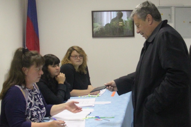 Аркадий Чернецкий раскритиковал «выборы под конвоем»