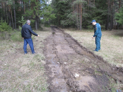 Один город и тринадцать поселков в Свердловской области беззащитны перед лесными пожарами