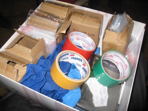 В Новоуральске ФСБ прикрыла семейный завод, выпускавший наркотики