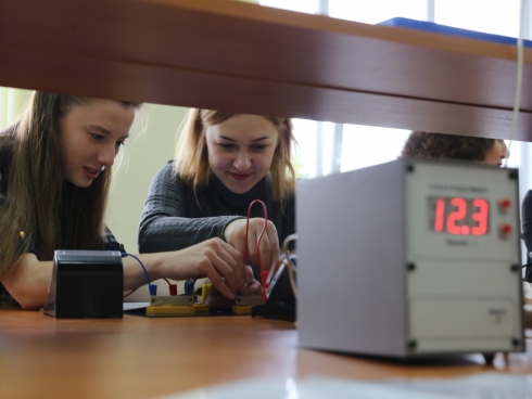 При поддержке ЕВРАЗа в Нижнем Тагиле оборудованы две лаборатории