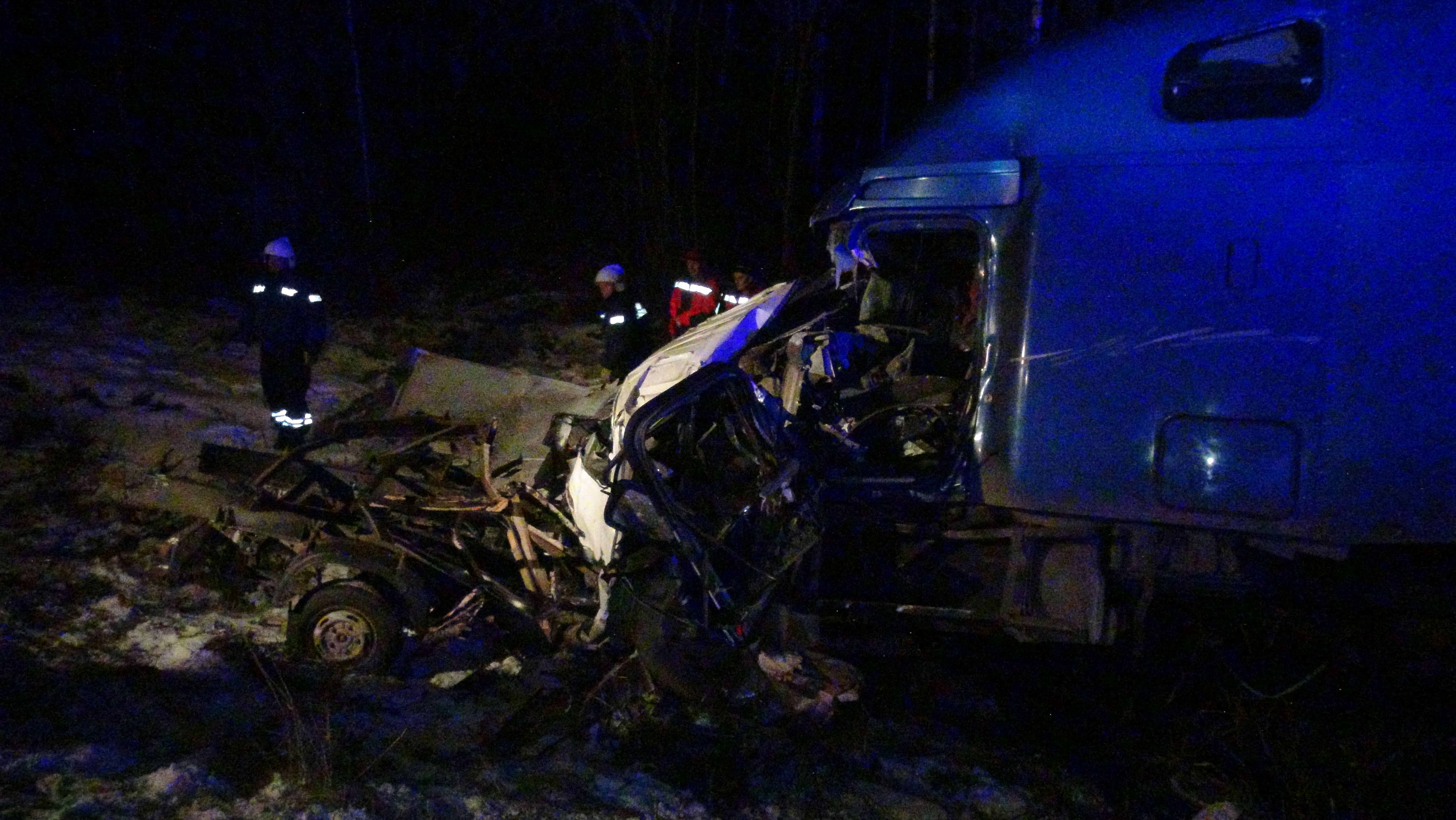 В ночной аварии на трассе Пермь — Екатеринбург погибли три человека