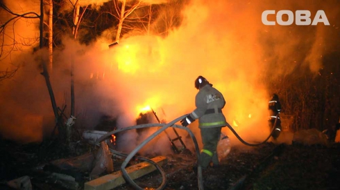 В коллективном саду «Малахит» сгорела баня, в которой жили люди