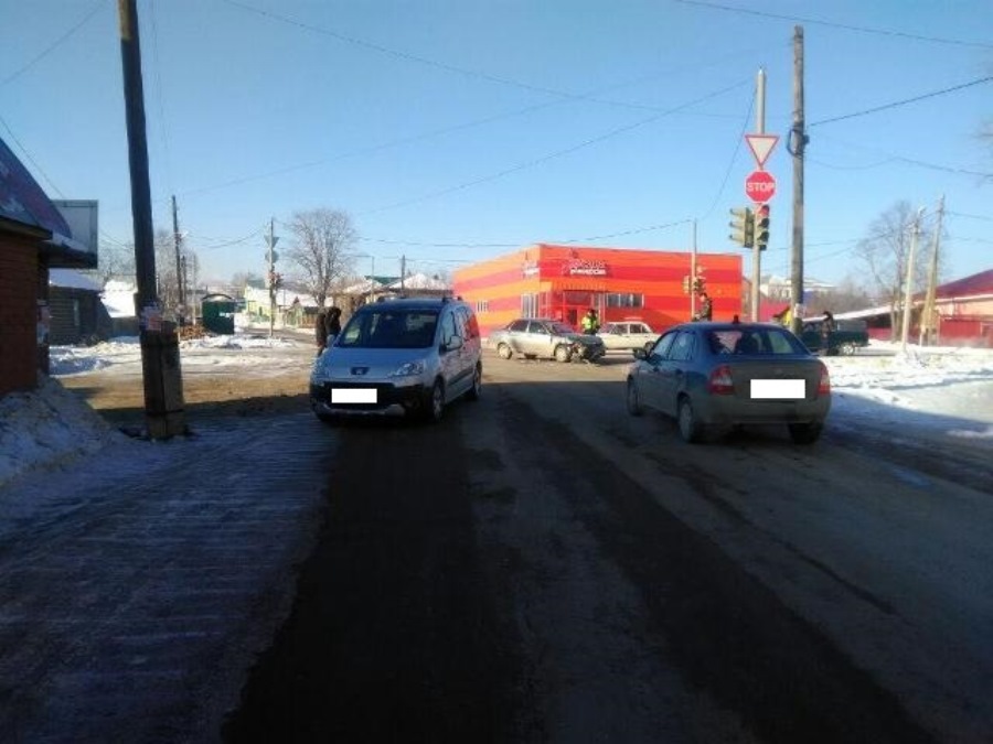 ГИБДД: сводка происшествий на территории Свердловской области 14 февраля 2018 года ГИБДД: сводка происшествий на территории Свердловской области 14 февраля 2018 года