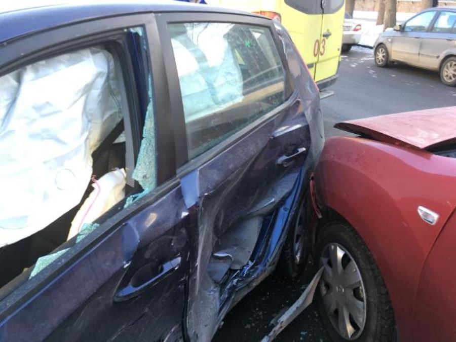 ГИБДД: сводка происшествий на территории Свердловской области 14 февраля 2018 года ГИБДД: сводка происшествий на территории Свердловской области 14 февраля 2018 года