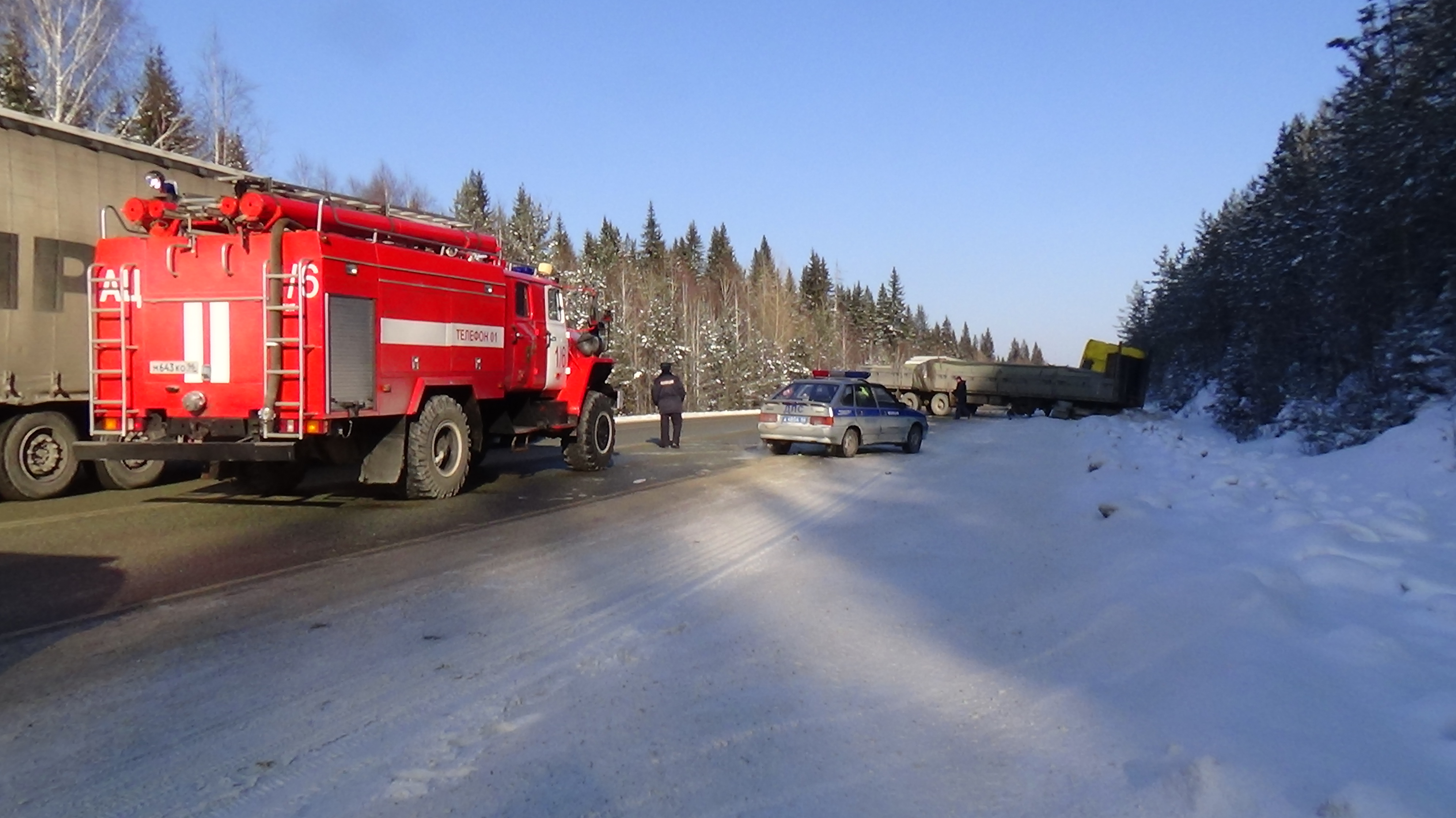 В ДТП на Пермском тракте погиб человек. Еще двое госпитализированы