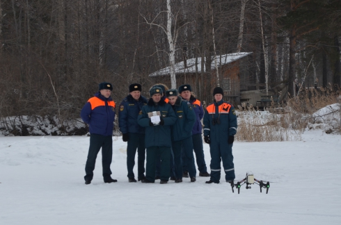 Сотрудники свердловского управления МЧС осваивают беспилотники
