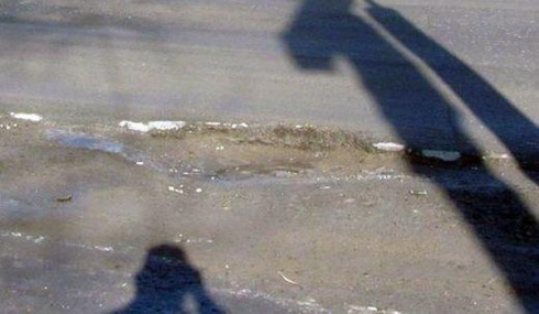 Екатеринбуржец требует 1 млн рублей за травму из-за ямы на дороге