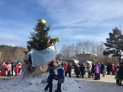 В Кировском районе Екатеринбурга жители призвали весну