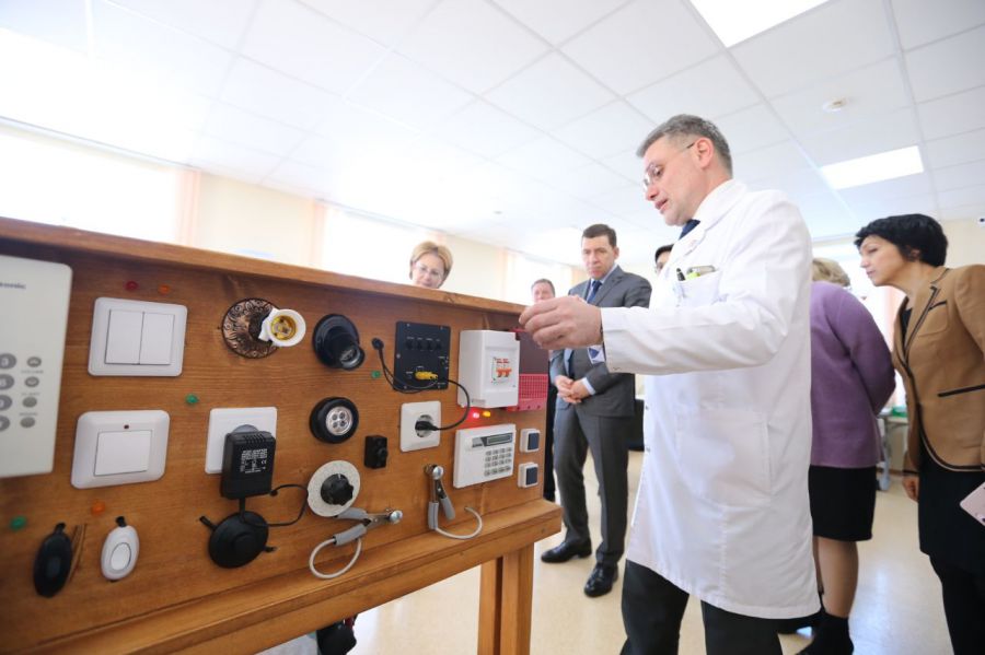 Вероника Скворцова посетила Клинику Института мозга в Березовском Вероника Скворцова посетила Клинику Института мозга в Березовском