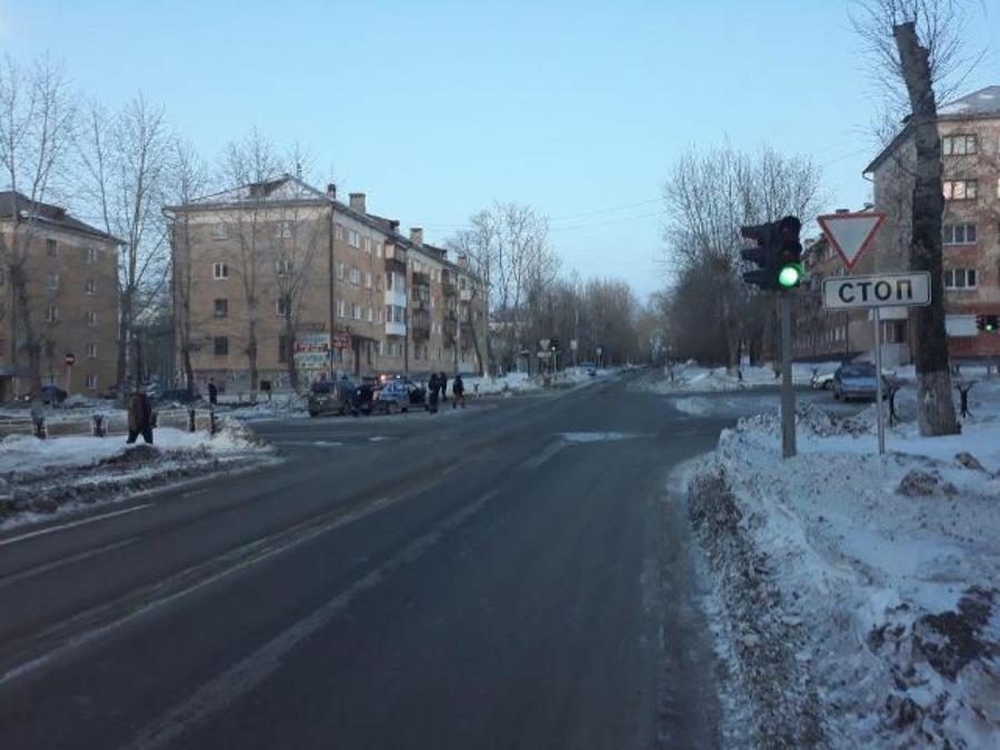 ГИБДД: сводка происшествий на территории Свердловской области за 15 марта 2018 года