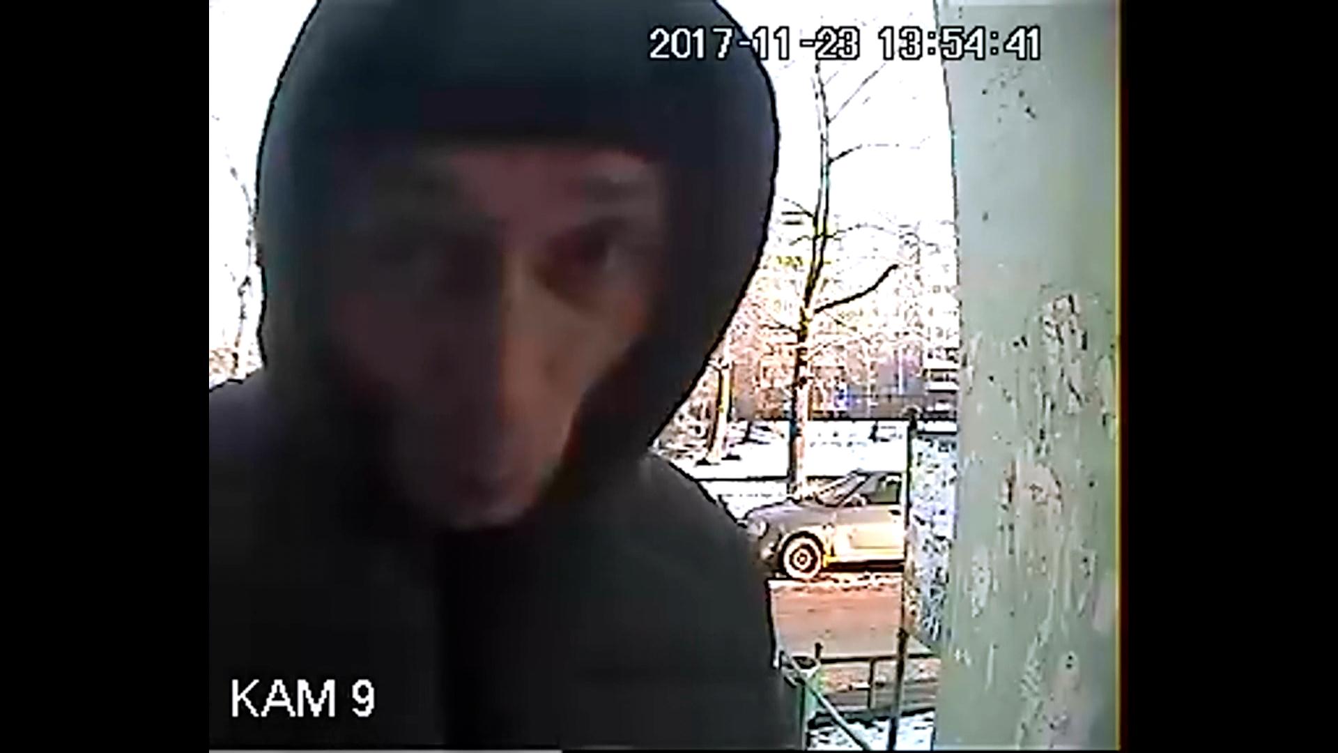 Екатеринбургская полиция задержала мужчину, напавшего на пенсионерку на Бебеля. Разыскиваются другие пострадавшие Екатеринбургская полиция задержала мужчину, напавшего на пенсионерку на Бебеля. Разыскиваются другие пострадавшие