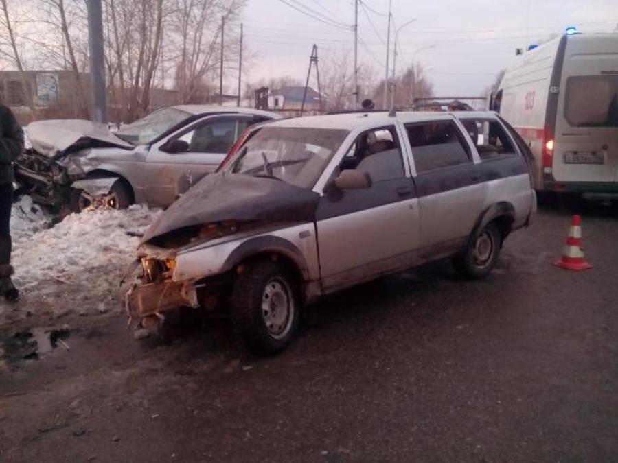 ГИБДД: сводка происшествий на территории Свердловской области с 30 марта по 1 апреля 2018 года ГИБДД: сводка происшествий на территории Свердловской области с 30 марта по 1 апреля 2018 года