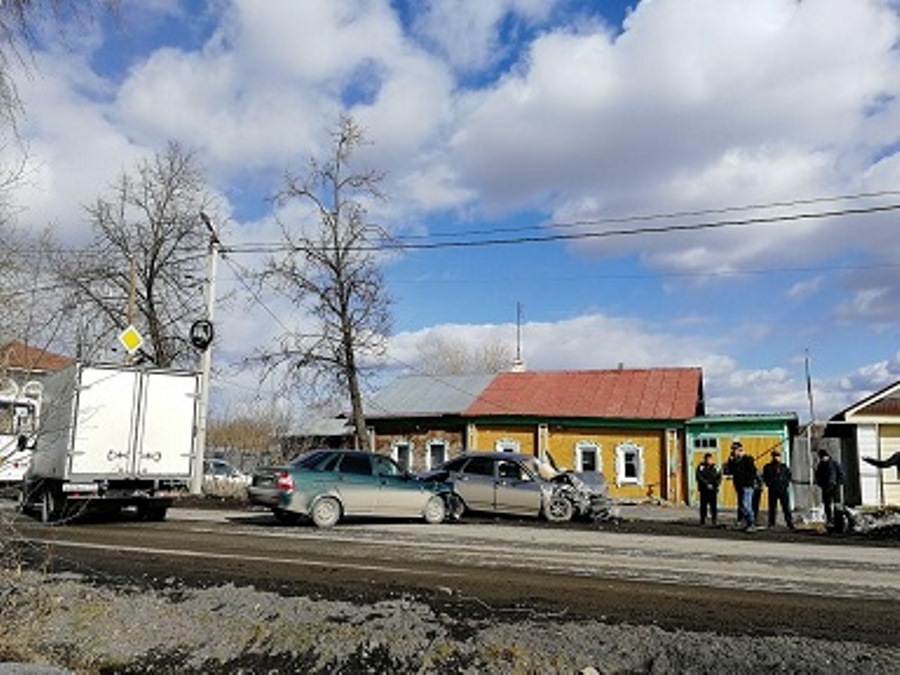 ГИБДД: сводка происшествий на территории Свердловской области с 13 по 15 апреля 2018 года ГИБДД: сводка происшествий на территории Свердловской области с 13 по 15 апреля 2018 года