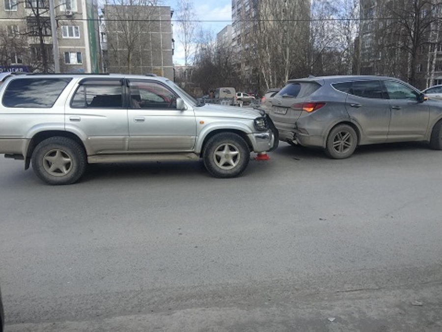 ГИБДД: сводка происшествий на территории Свердловской области с 13 по 15 апреля 2018 года ГИБДД: сводка происшествий на территории Свердловской области с 13 по 15 апреля 2018 года