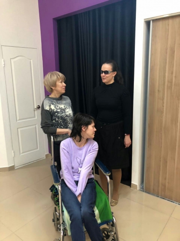 Галерея в темноте: где в Екатеринбурге учат смотреть сердцем