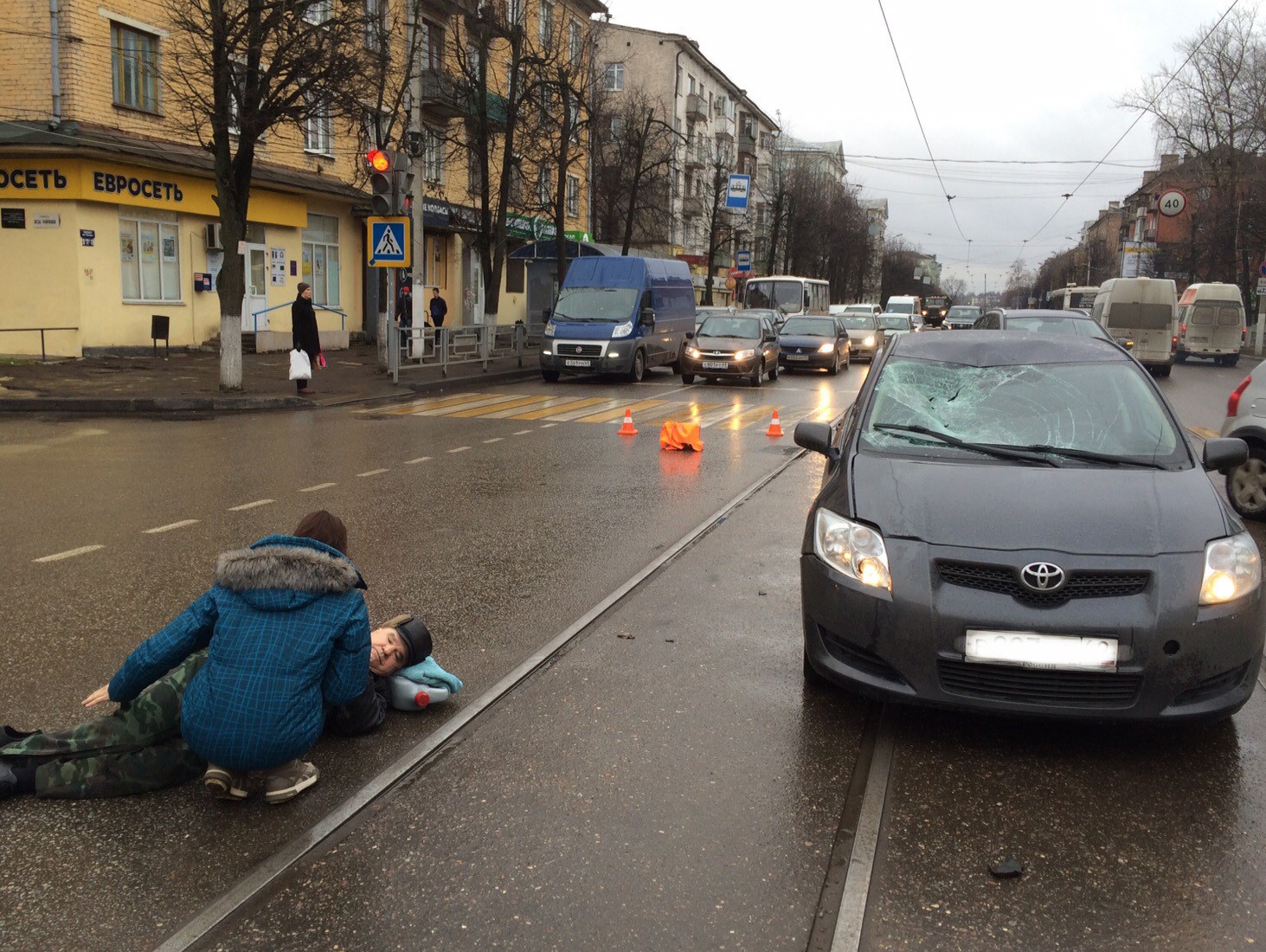 В Екатеринбурге проходит рейд «Безопасная дорога» В Екатеринбурге проходит рейд «Безопасная дорога»