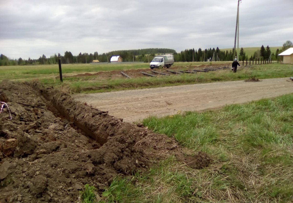 Администрация Первоуральска вынуждала жителей деревни Хомутовка приобретать навыки телепортации Администрация Первоуральска вынуждала жителей деревни Хомутовка приобретать навыки телепортации