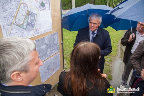 Будущие кандидаты в депутаты гордумы Екатеринбурга начали раздавать предвыборные обещания