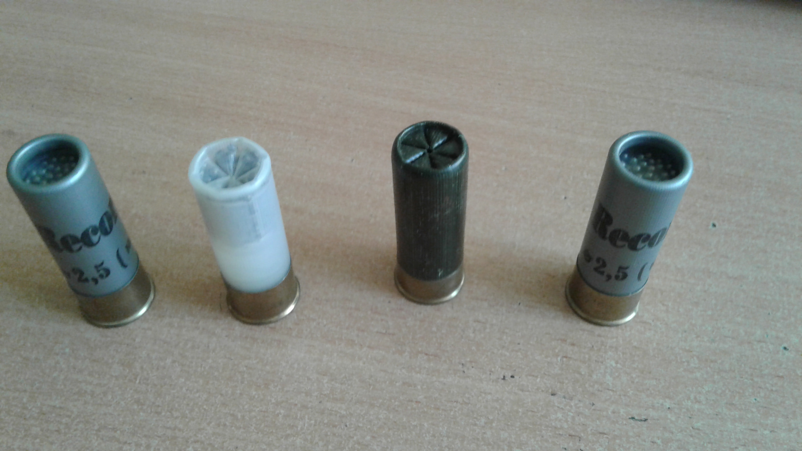 У жителя Нижнего Тагила нашли пистолет, патроны и наркотики У жителя Нижнего Тагила нашли пистолет, патроны и наркотики