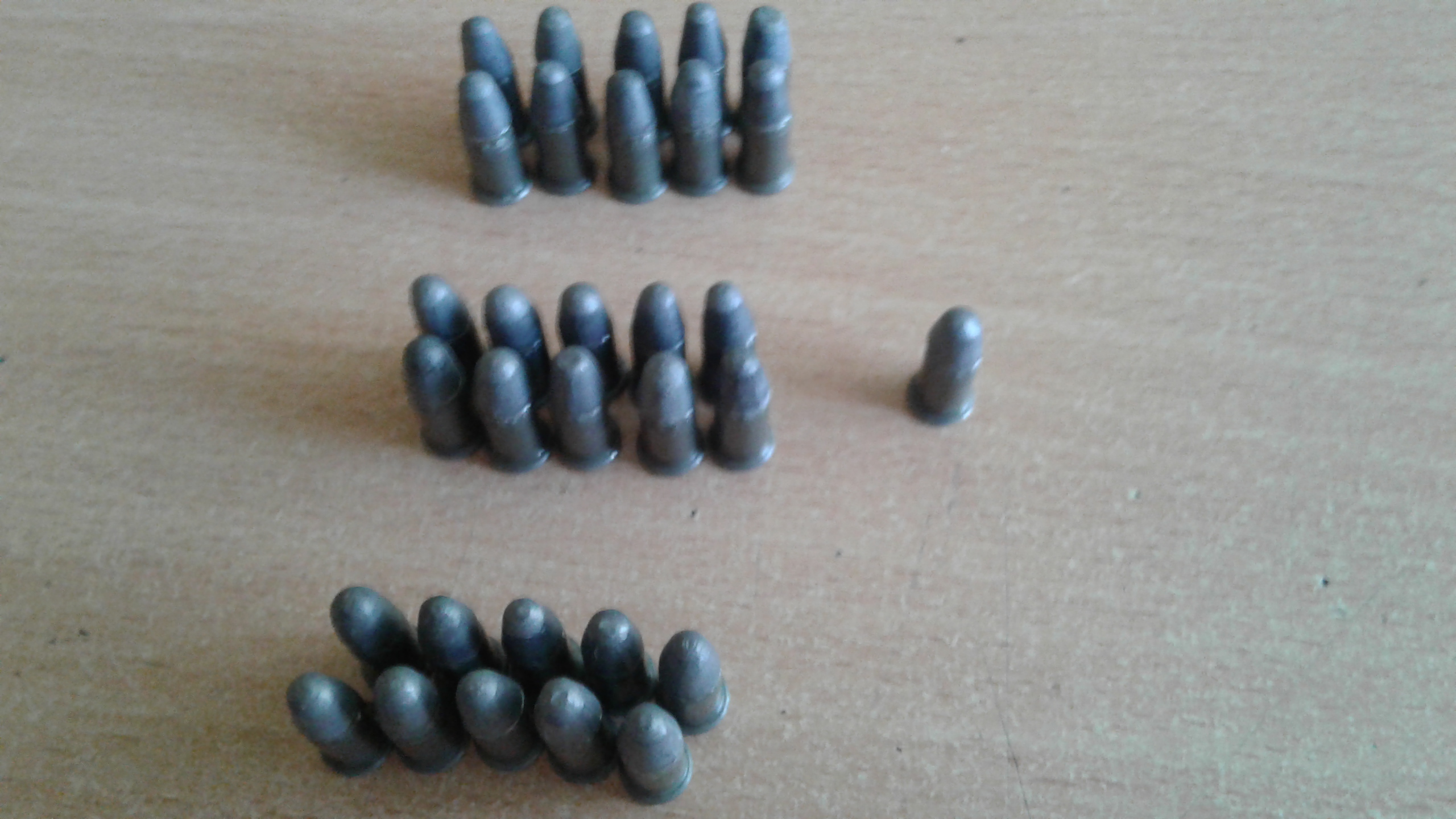 У жителя Нижнего Тагила нашли пистолет, патроны и наркотики У жителя Нижнего Тагила нашли пистолет, патроны и наркотики