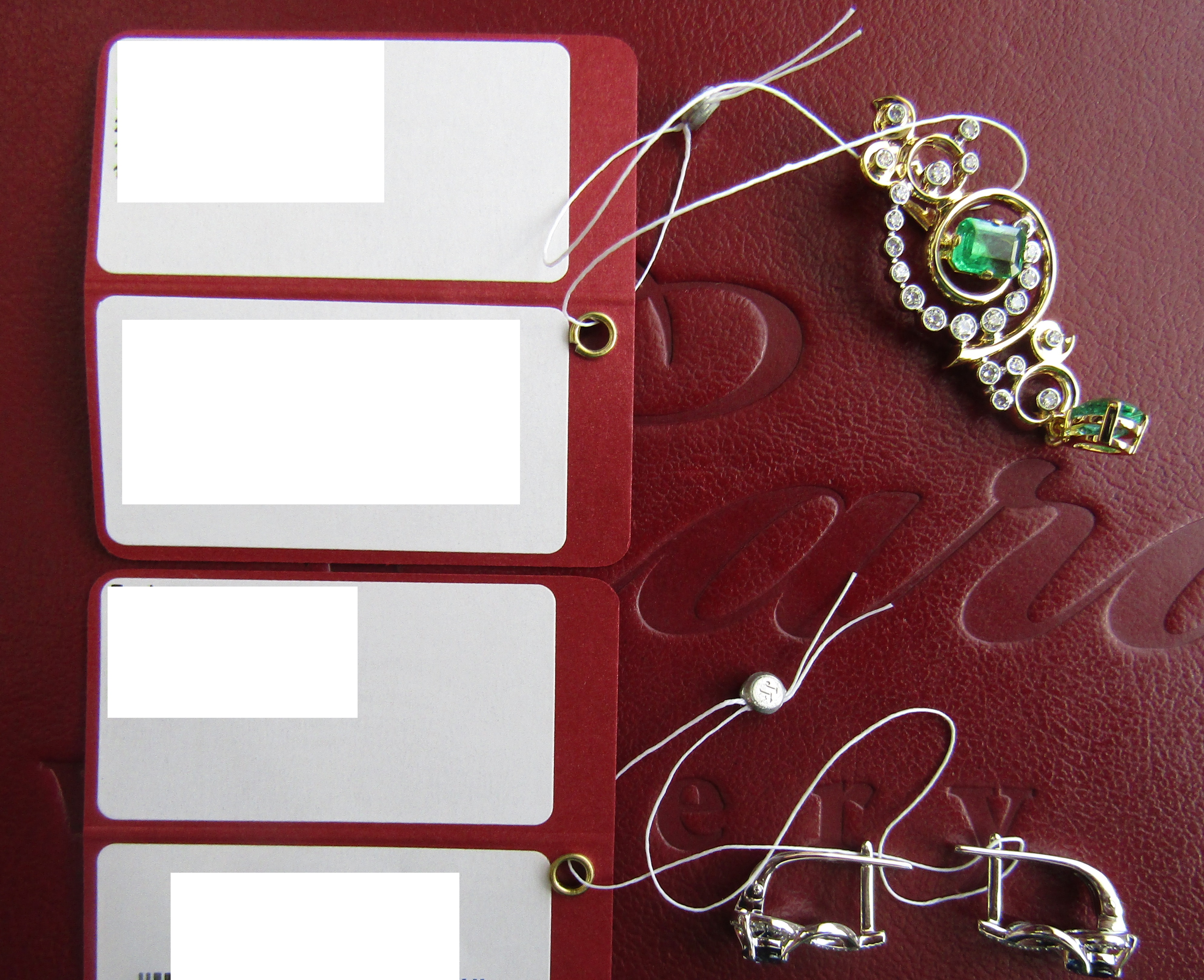 Уральские драгоценности покажут на выставке в Индии Уральские драгоценности покажут на выставке в Индии