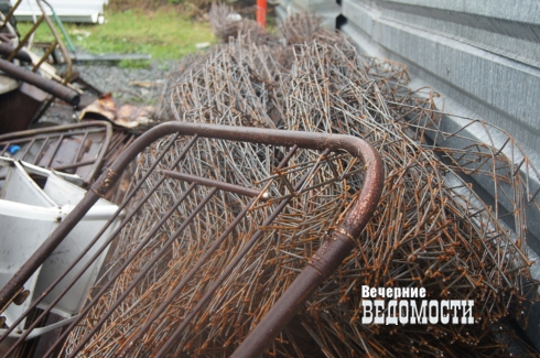 В пригороде Екатеринбурга полицейские и общественники пресекли деятельность незаконного пункта приема металлолома