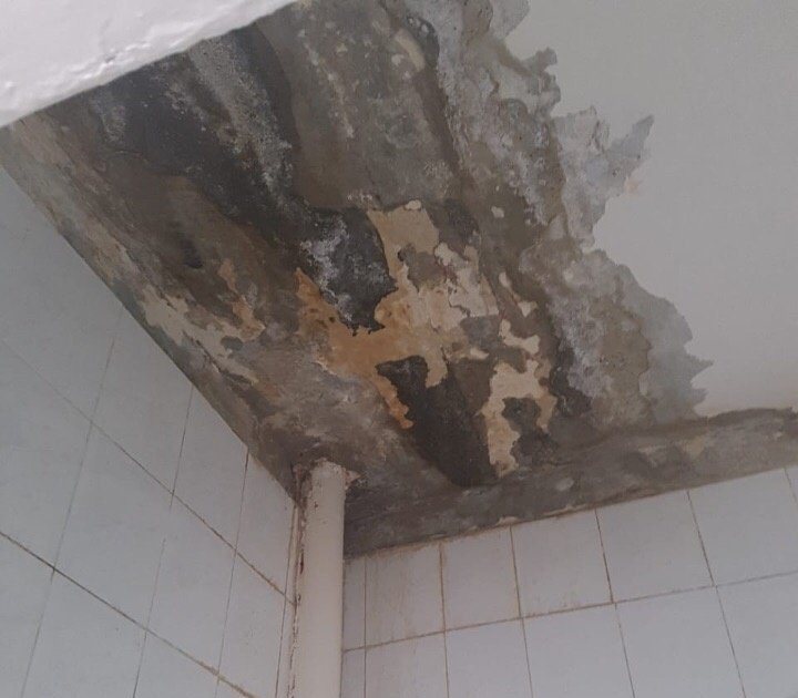 В Екатеринбурге топит школу В Екатеринбурге топит школу