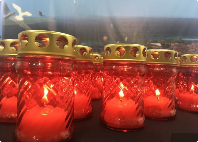 В Екатеринбурге почтили память жертв в Керчи В Екатеринбурге почтили память жертв в Керчи