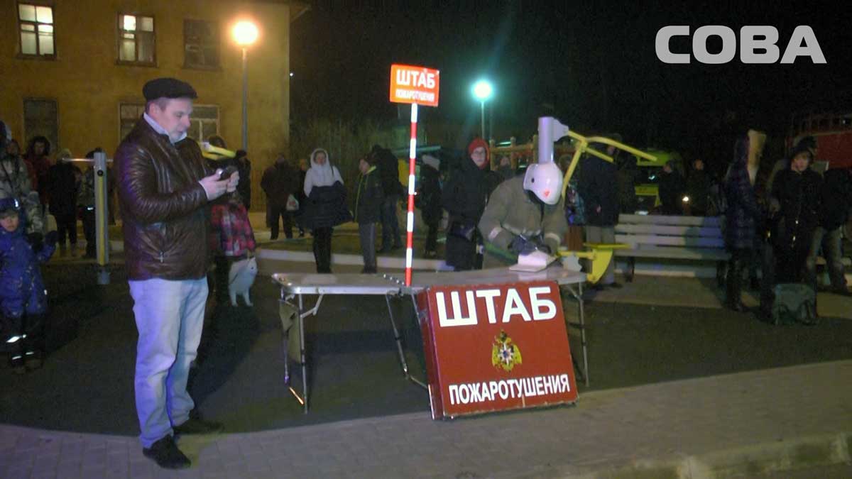 При пожаре на улице Раевского пострадала женщина При пожаре на улице Раевского пострадала женщина