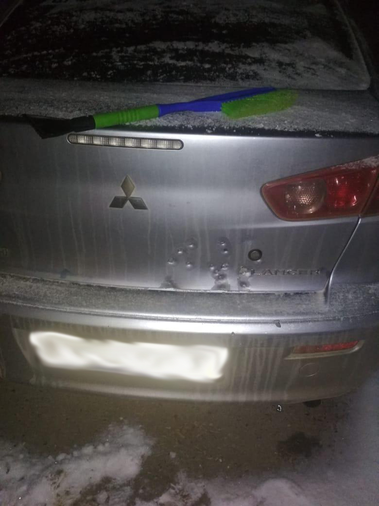 В Арамиле мужчина открыл стрельбу на улице В Арамиле мужчина открыл стрельбу на улице