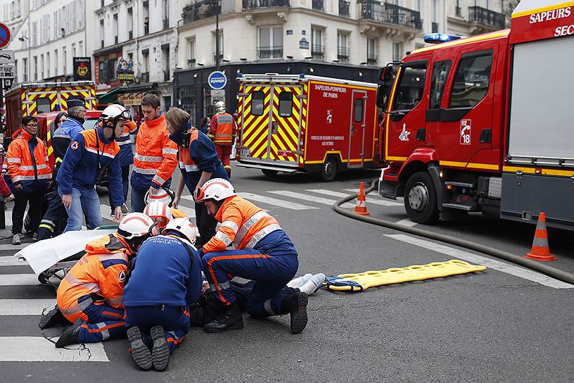 Мощный взрыв прогремел в центре Парижа Мощный взрыв прогремел в центре Парижа
