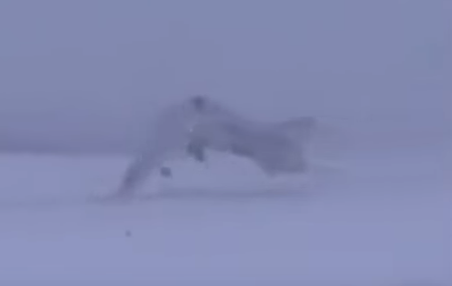 Жуткое видео крушения Ту-22М3 в Мурманской области появилось в сети Жуткое видео крушения Ту-22М3 в Мурманской области появилось в сети