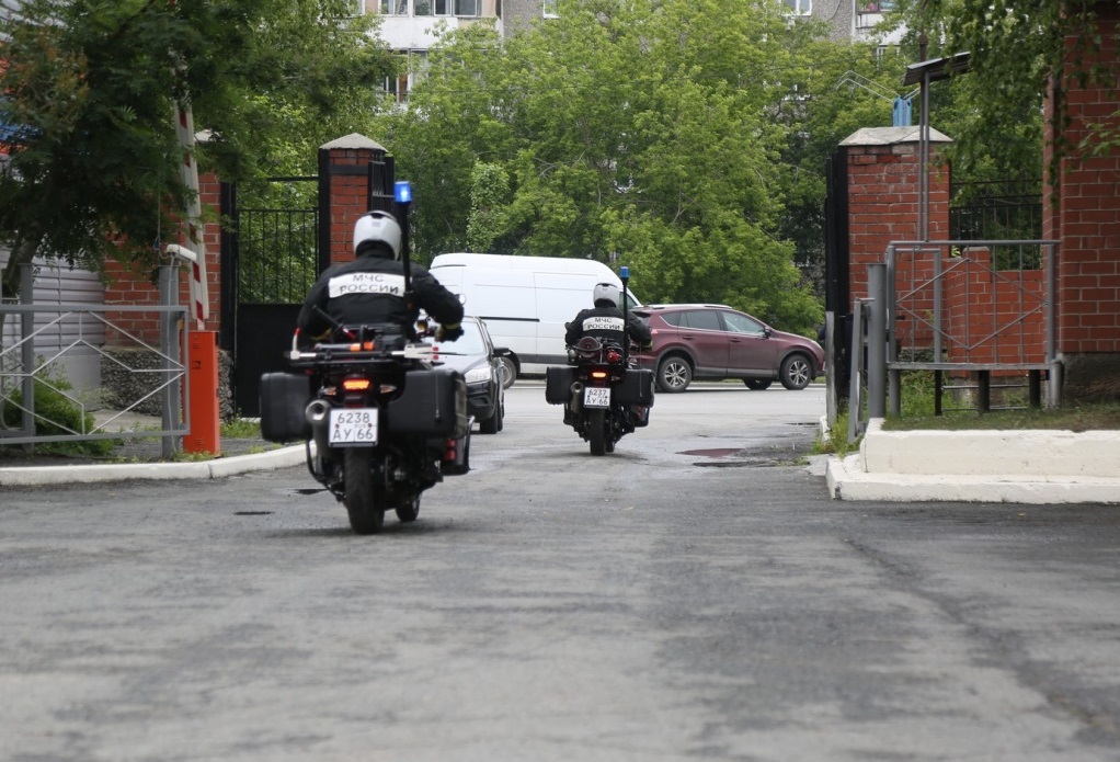 Бригада МЧС показала журналистам свои новые мотоциклы Бригада МЧС показала журналистам свои новые мотоциклы