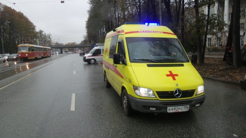 В массовом ДТП в центре Екатеринбурга пострадали несовершеннолетние