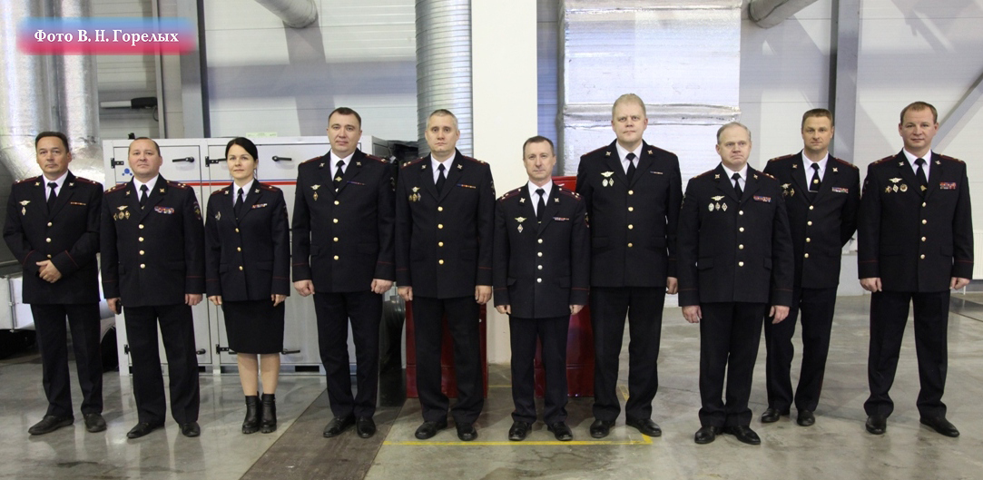 Свердловским полицейским вручили 57 новых автомобилей Лада Веста Свердловским полицейским вручили 57 новых автомобилей Лада Веста