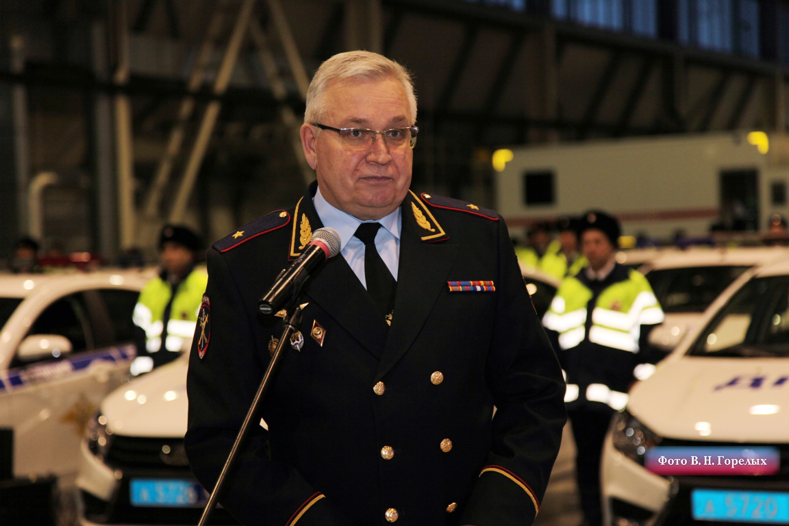 Свердловским полицейским вручили 57 новых автомобилей Лада Веста Свердловским полицейским вручили 57 новых автомобилей Лада Веста